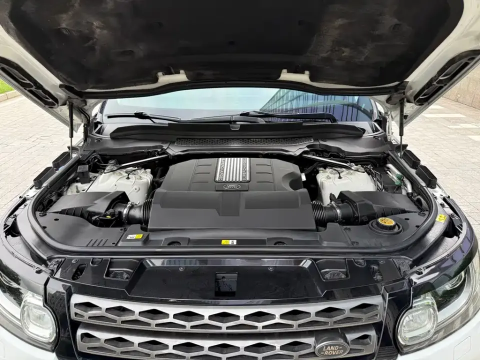 Land Rover Sport