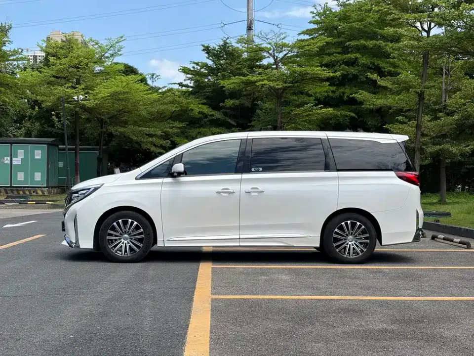GAC Trumpchi M8