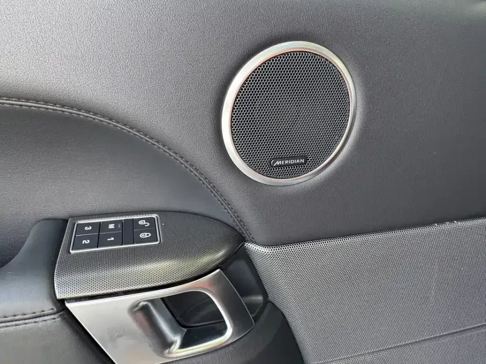 Land Rover Sport