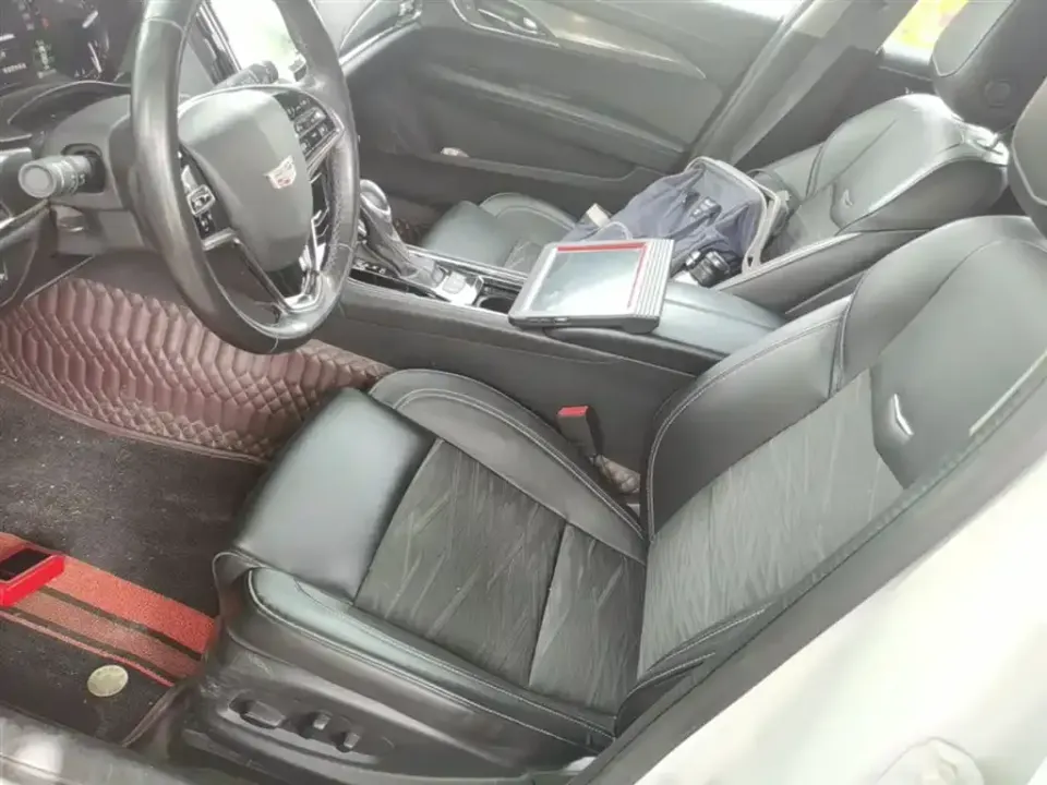 Cadillac ATS-L