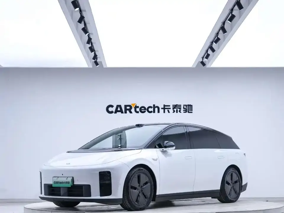 Li Li i6