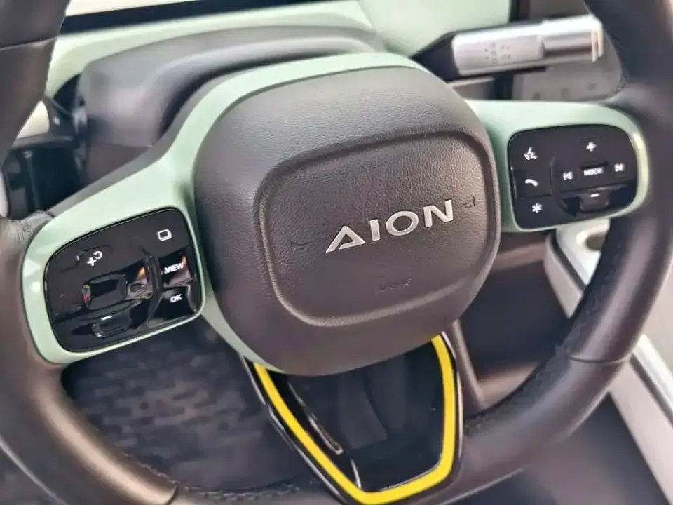 Aion AION Y