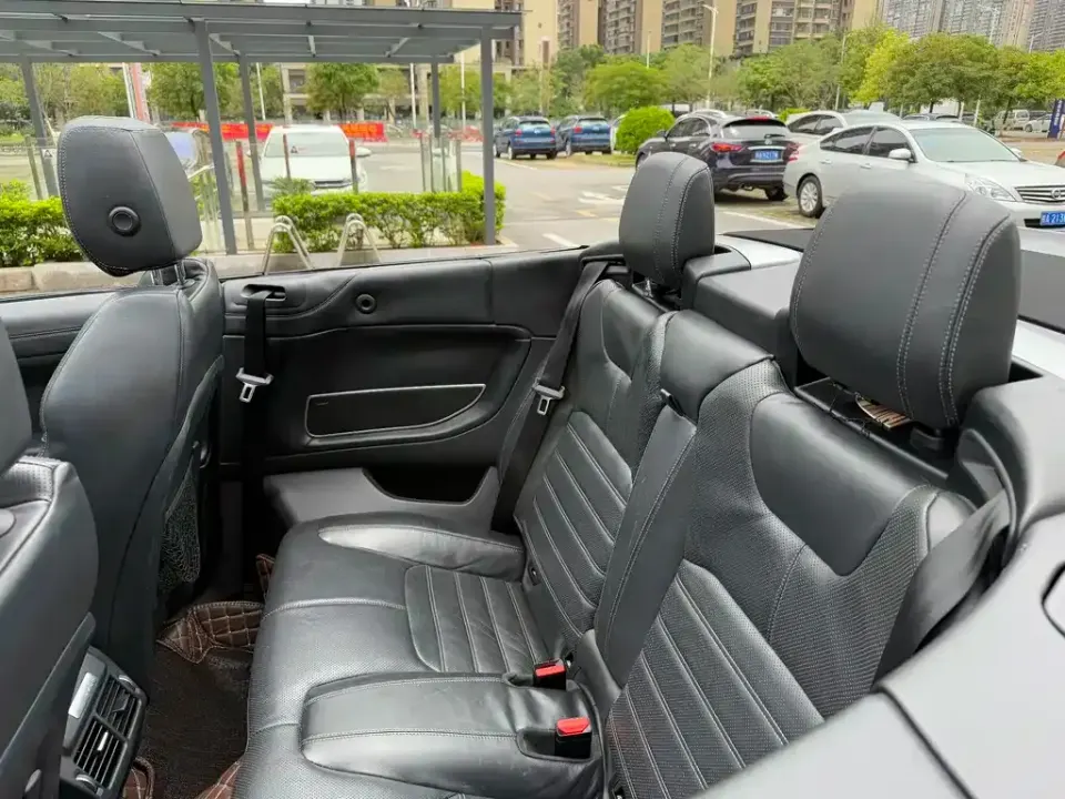 Land Rover Evoque (Import)