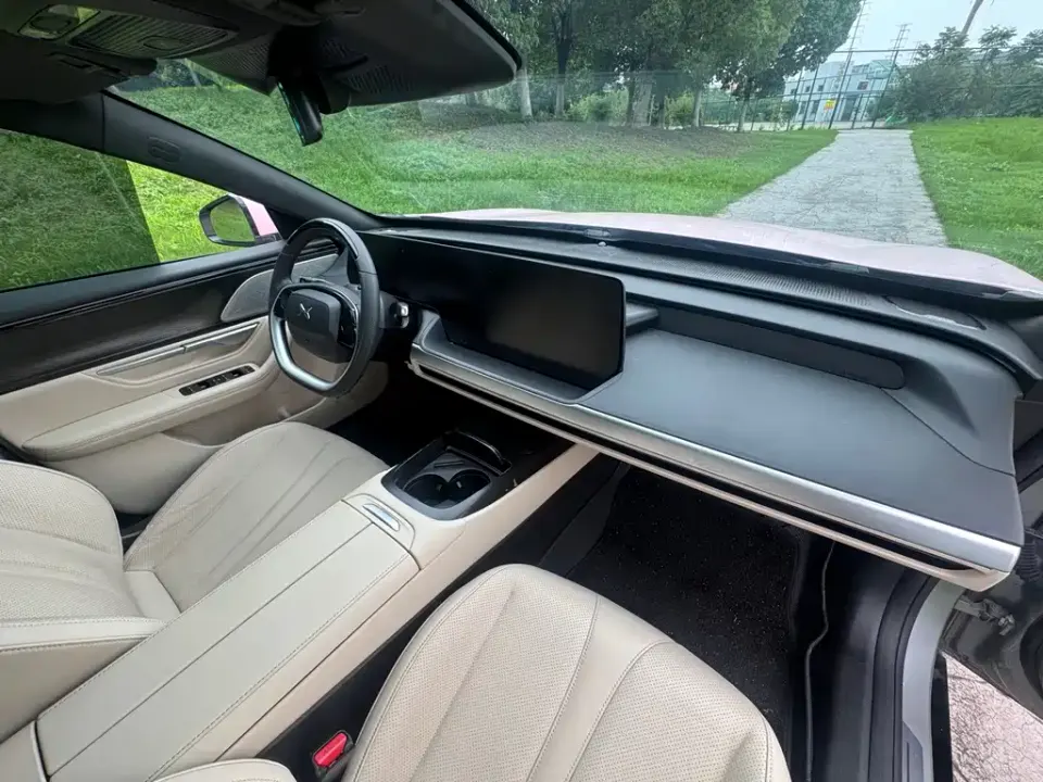 Xpeng P7