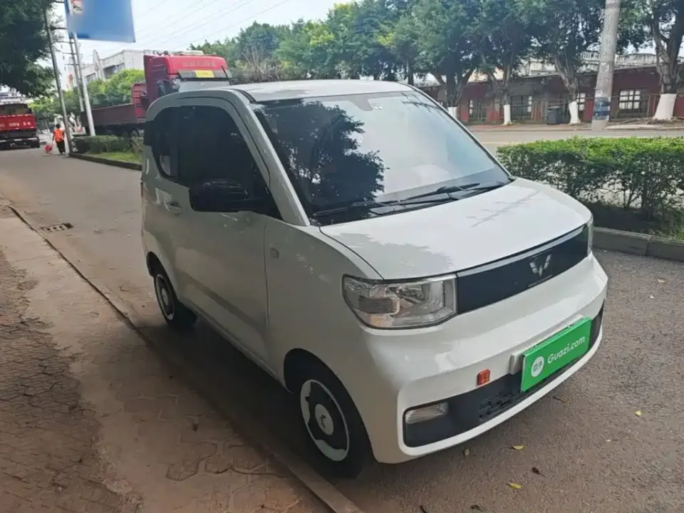 Wuling MINIEV
