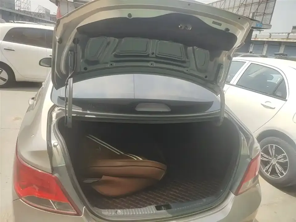 Hyundai Verna