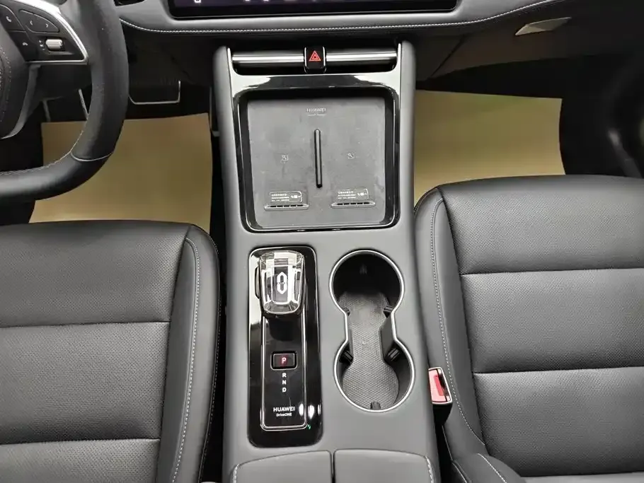 AITO AITO M5