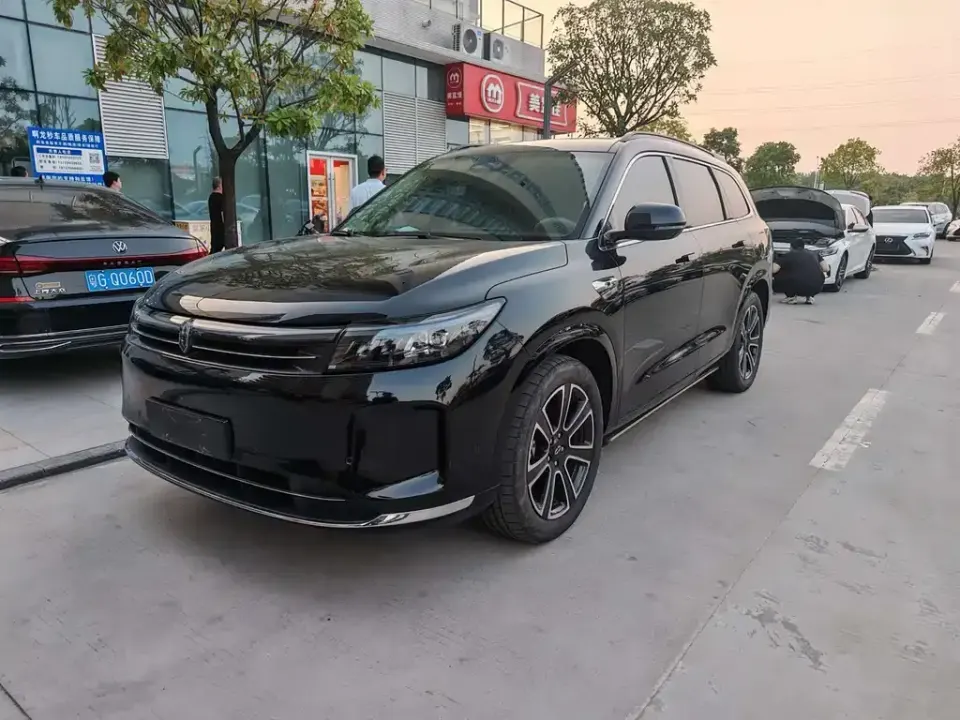 AITO M7