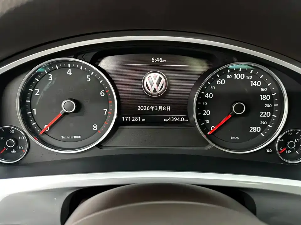 Volkswagen Touareg