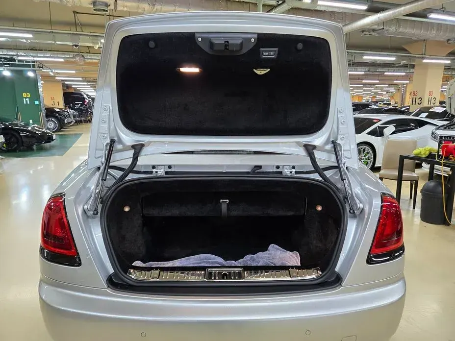 Rolls-Royce Dawn
