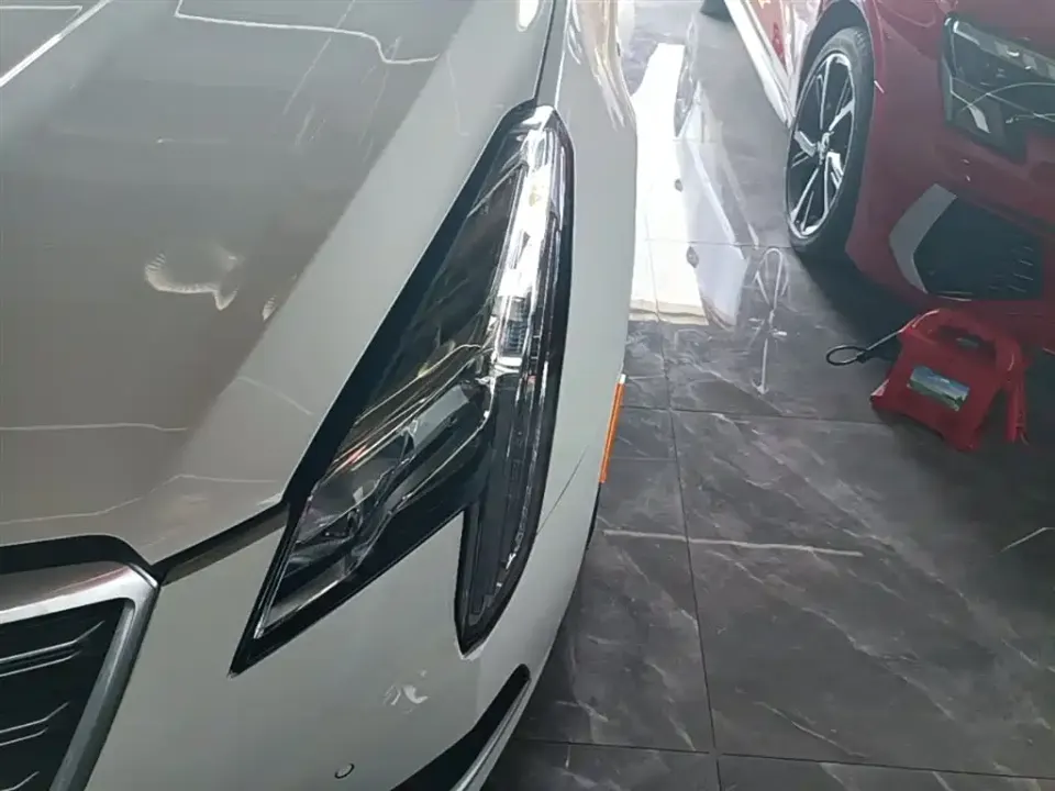 Cadillac XTS