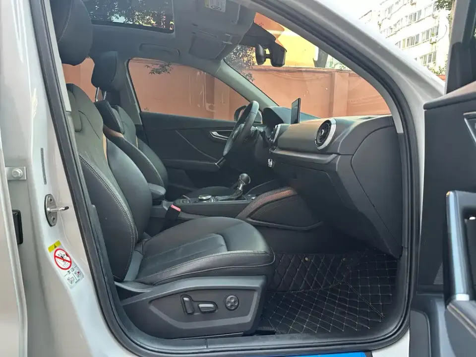Audi Q2L