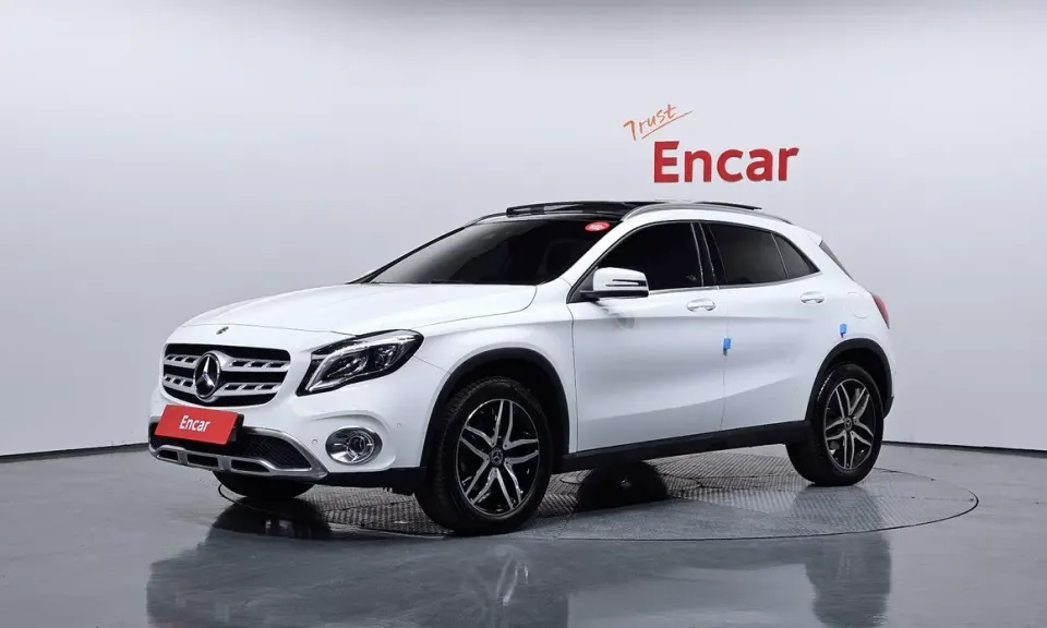 Mercedes-Benz GLA-Class