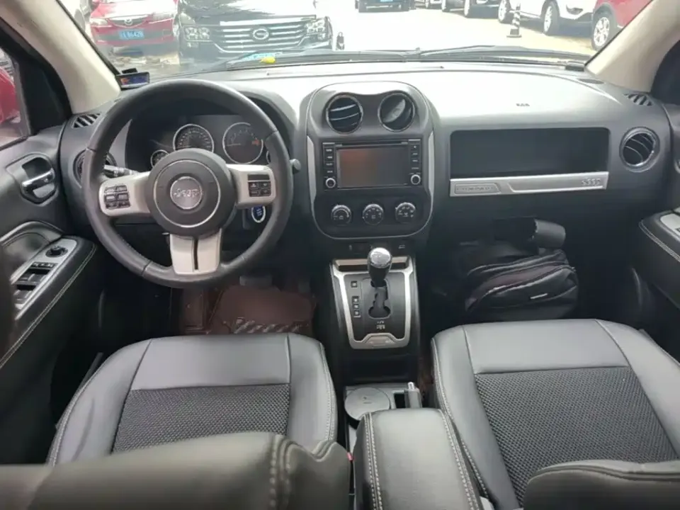 Jeep Compass (Import)
