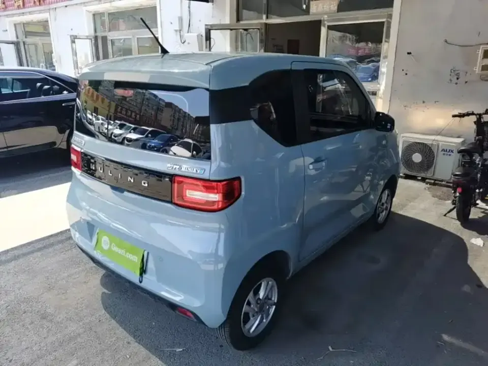 Wuling MINIEV