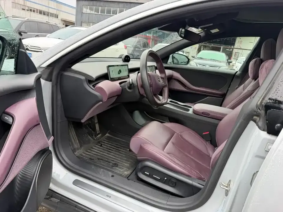 Nio ET5T