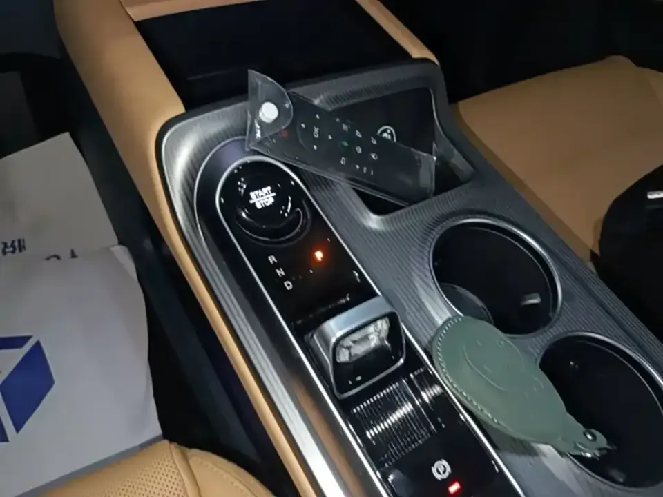 GAC Trumpchi E8 PHEV