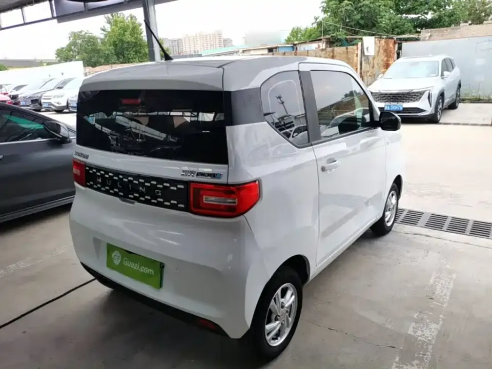 Wuling MINIEV