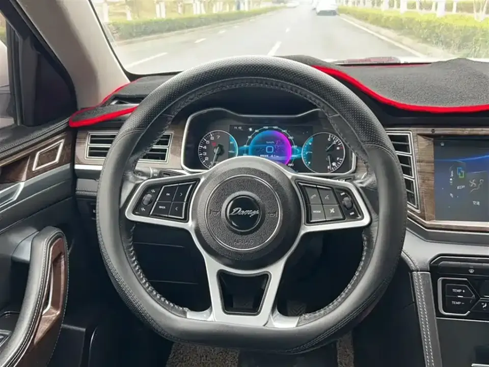 Zotye X7
