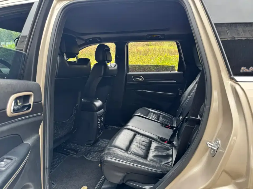 Jeep Grand Cherokee (Import)