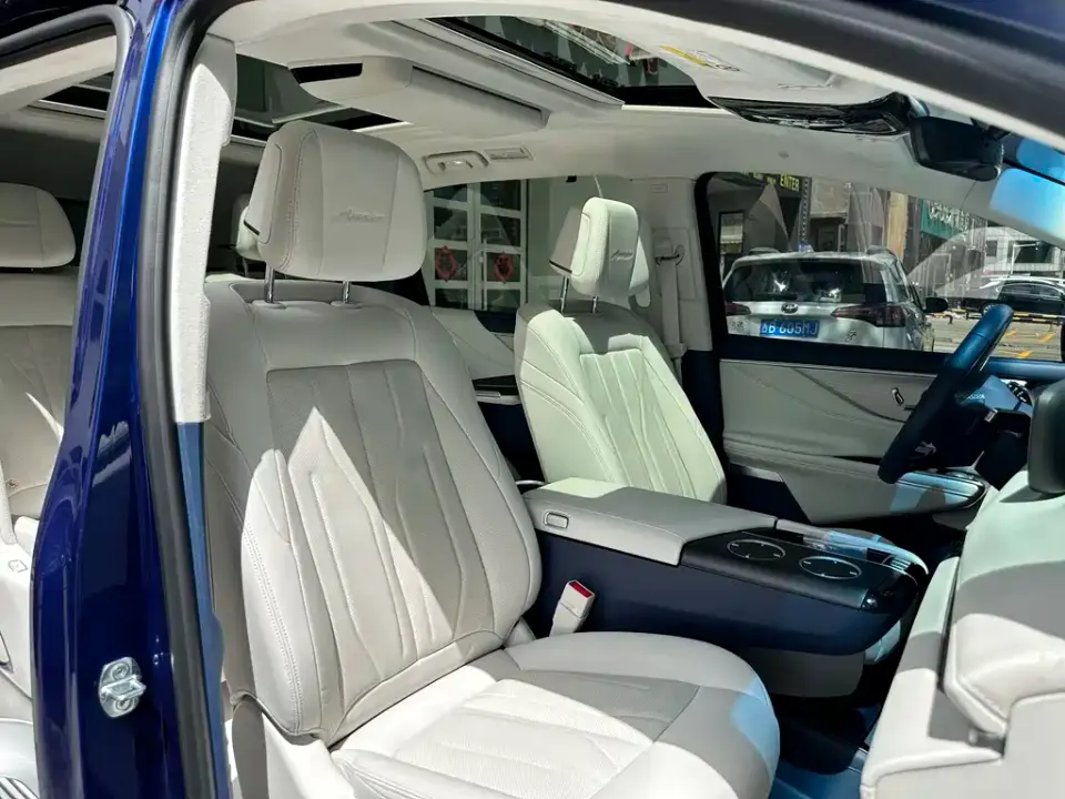Buick GL8 Hybrid