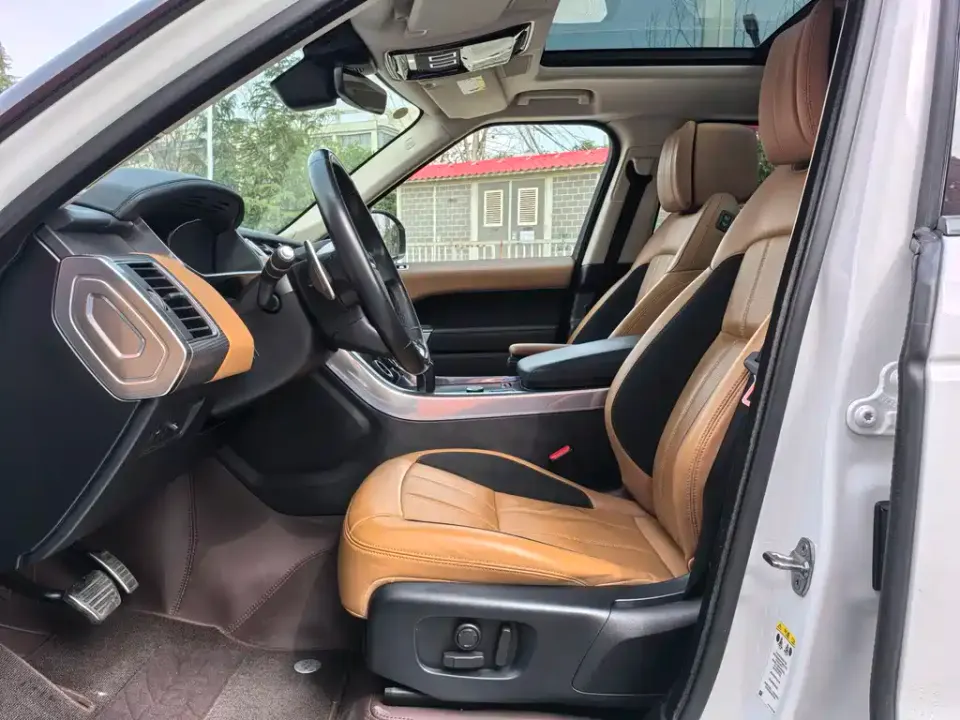 Land Rover Sport