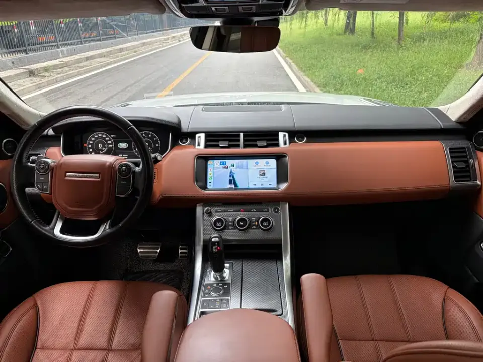Land Rover Sport