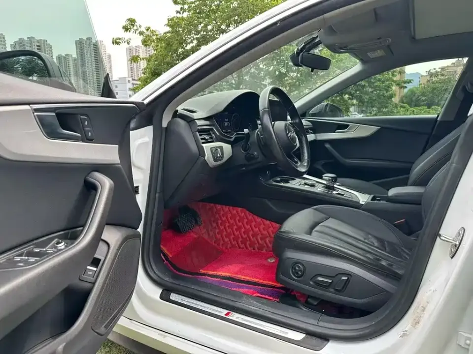 Audi A5 (Import)