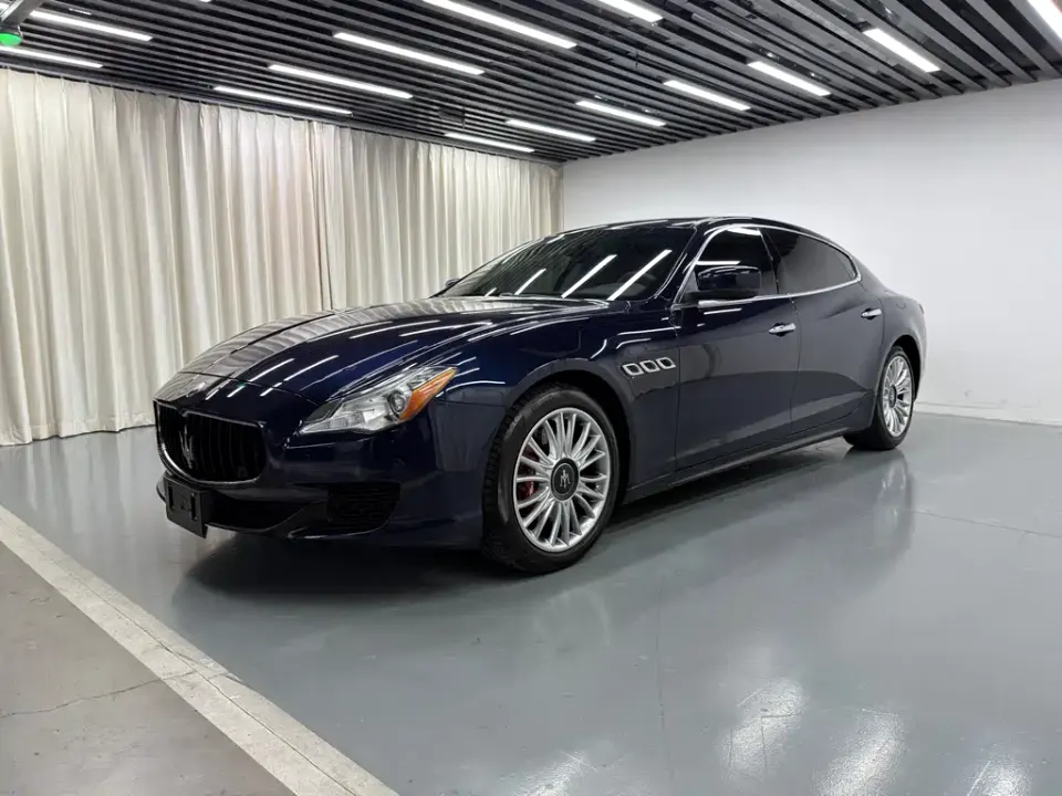 Maserati Quattroporte