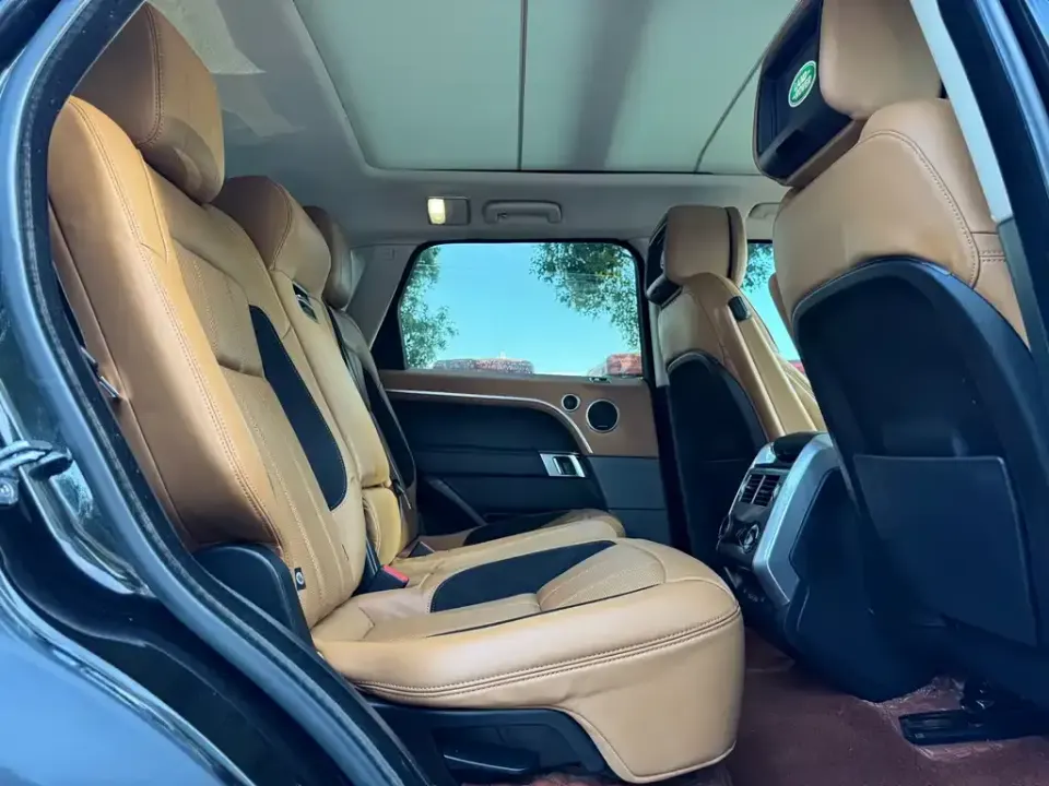Land Rover Sport