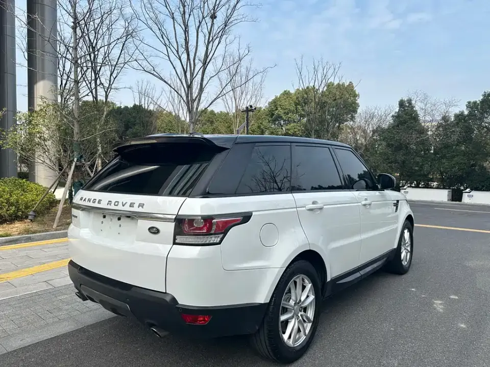 Land Rover Sport