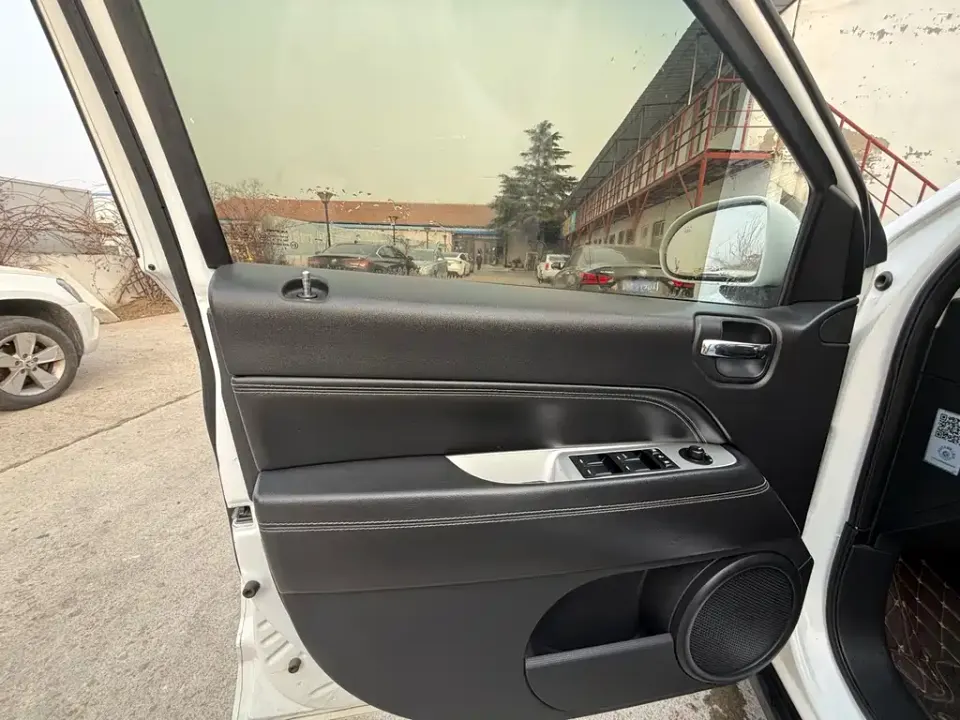Jeep Compass (Import)