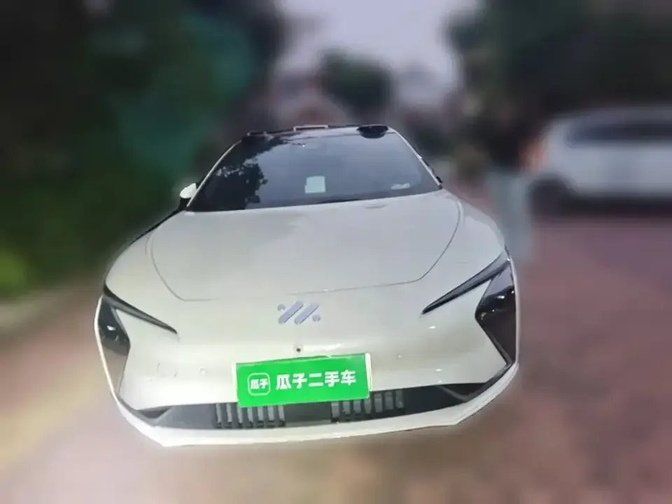 IM Motors IM L7
