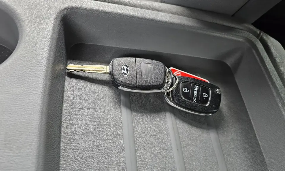 Hyundai Starex