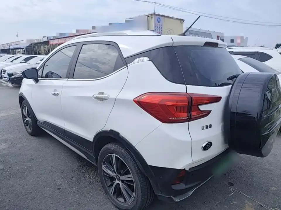 BYD Yuan EV