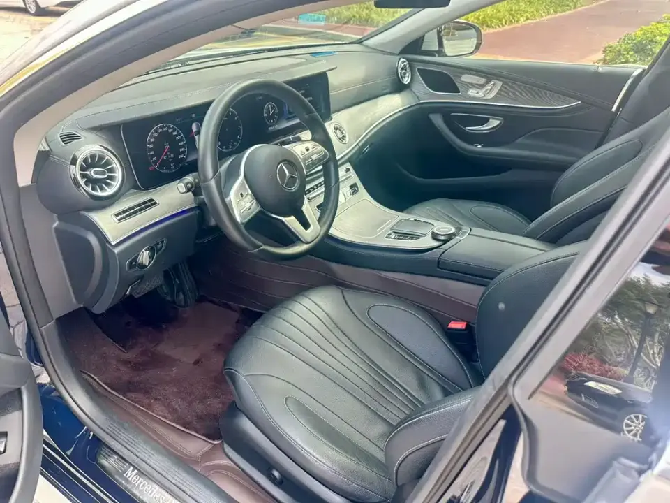 Mercedes-Benz CLS