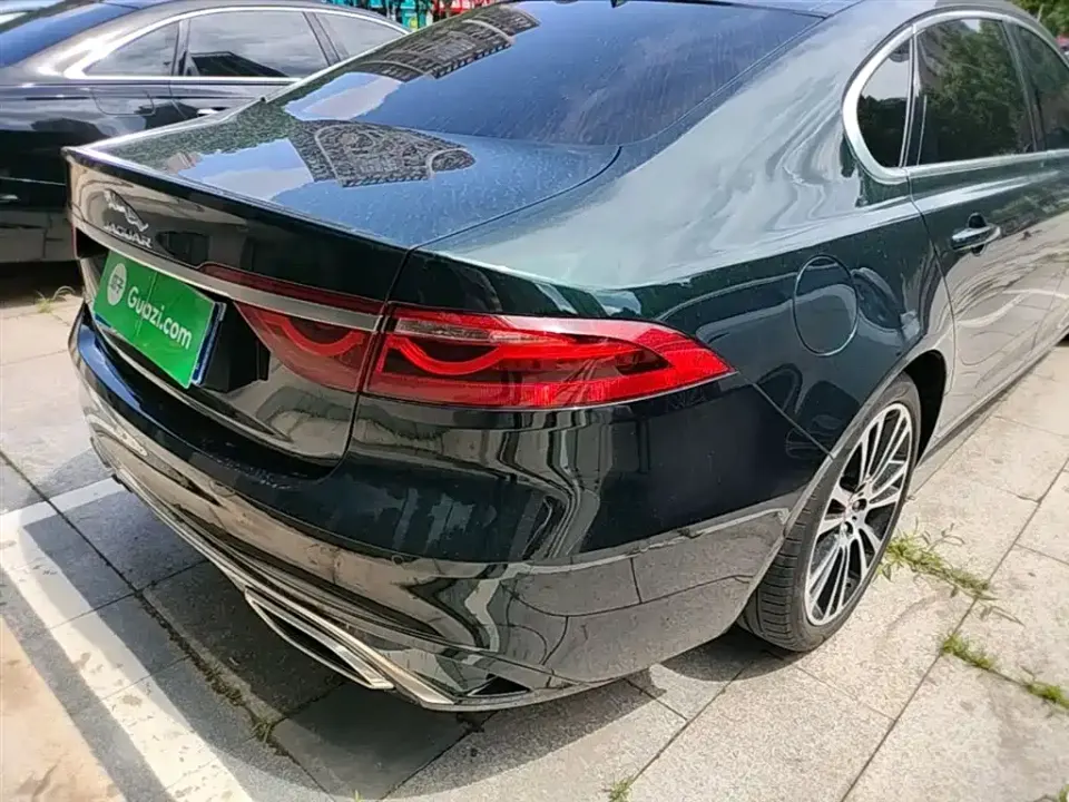 Jaguar XFL