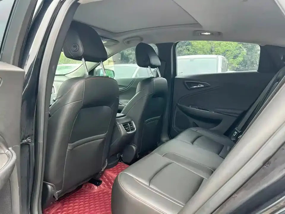 Chevrolet Malibu XL
