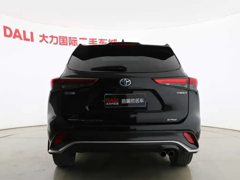 Toyota Crown Kluger