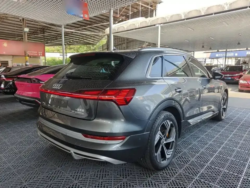 Audi e-tron