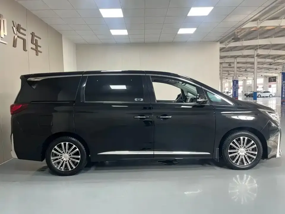 GAC Trumpchi M8