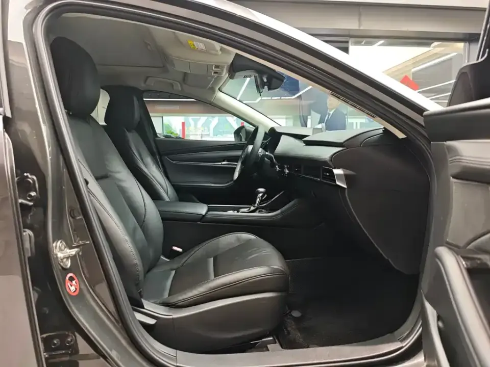 Mazda 3 Axela