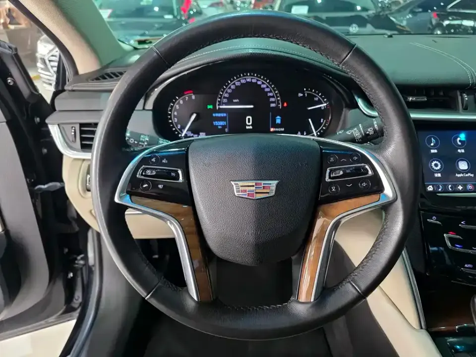 Cadillac XTS