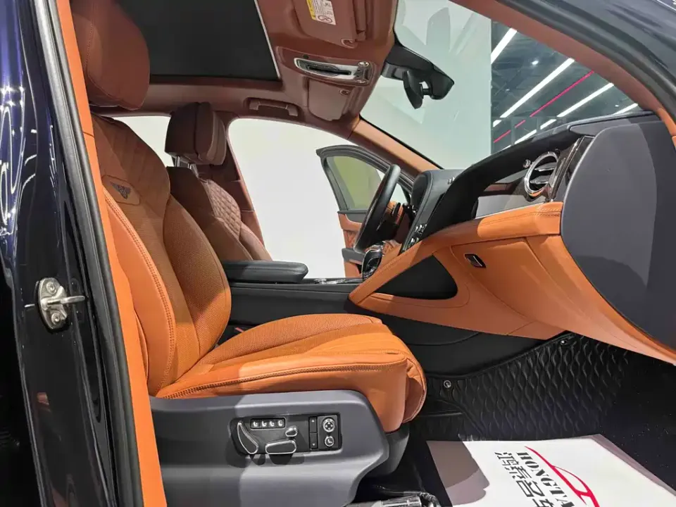 Bentley Bentayga PHEV