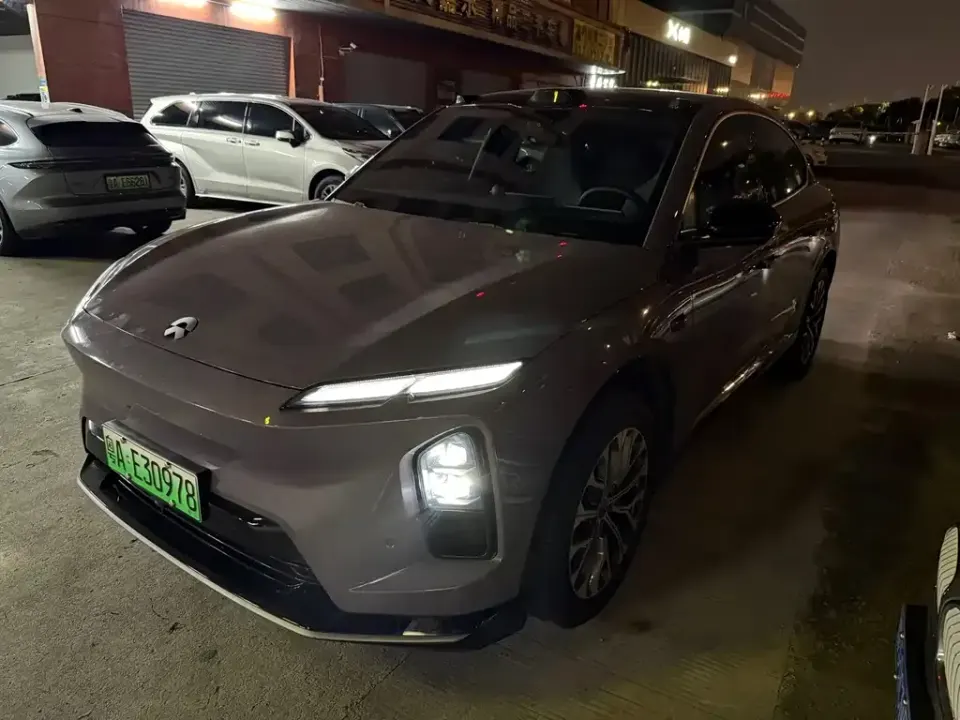 Nio EC6