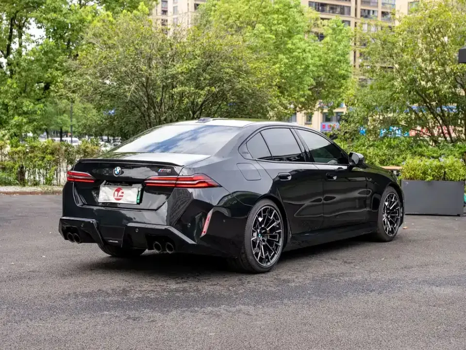 BMW M5 New Energy