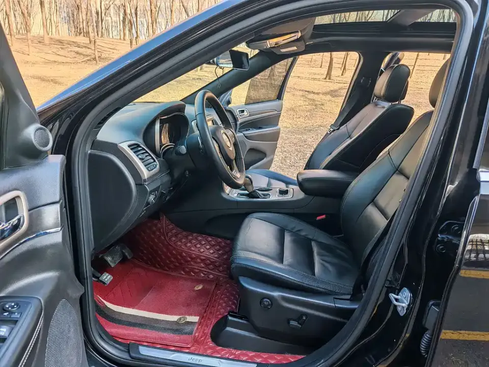 Jeep Grand Cherokee (Import)