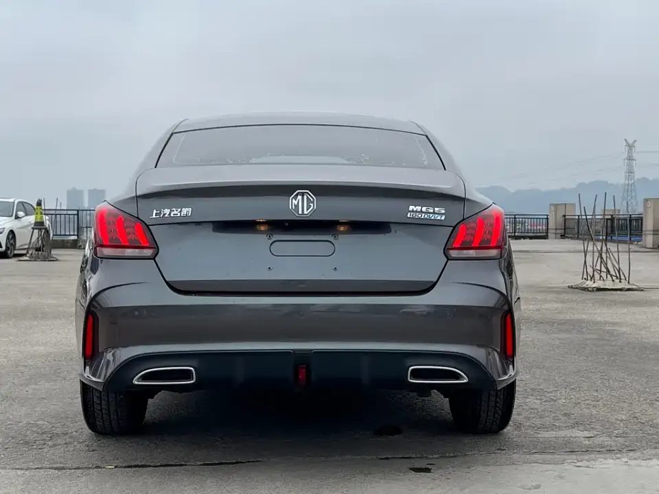 MG MG5