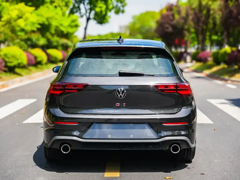 Volkswagen Golf GTI