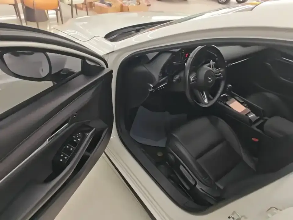 Mazda 3 Axela